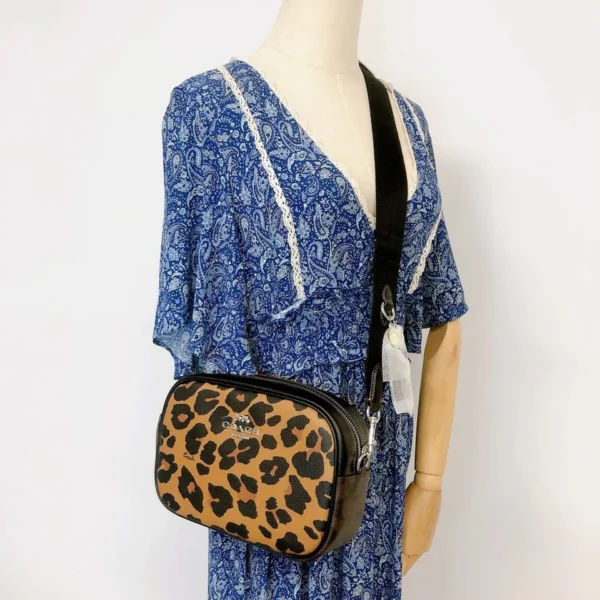 Coach CC759 Jamie Camera Bag In Signature Canvas With Leopard Print - Image 4