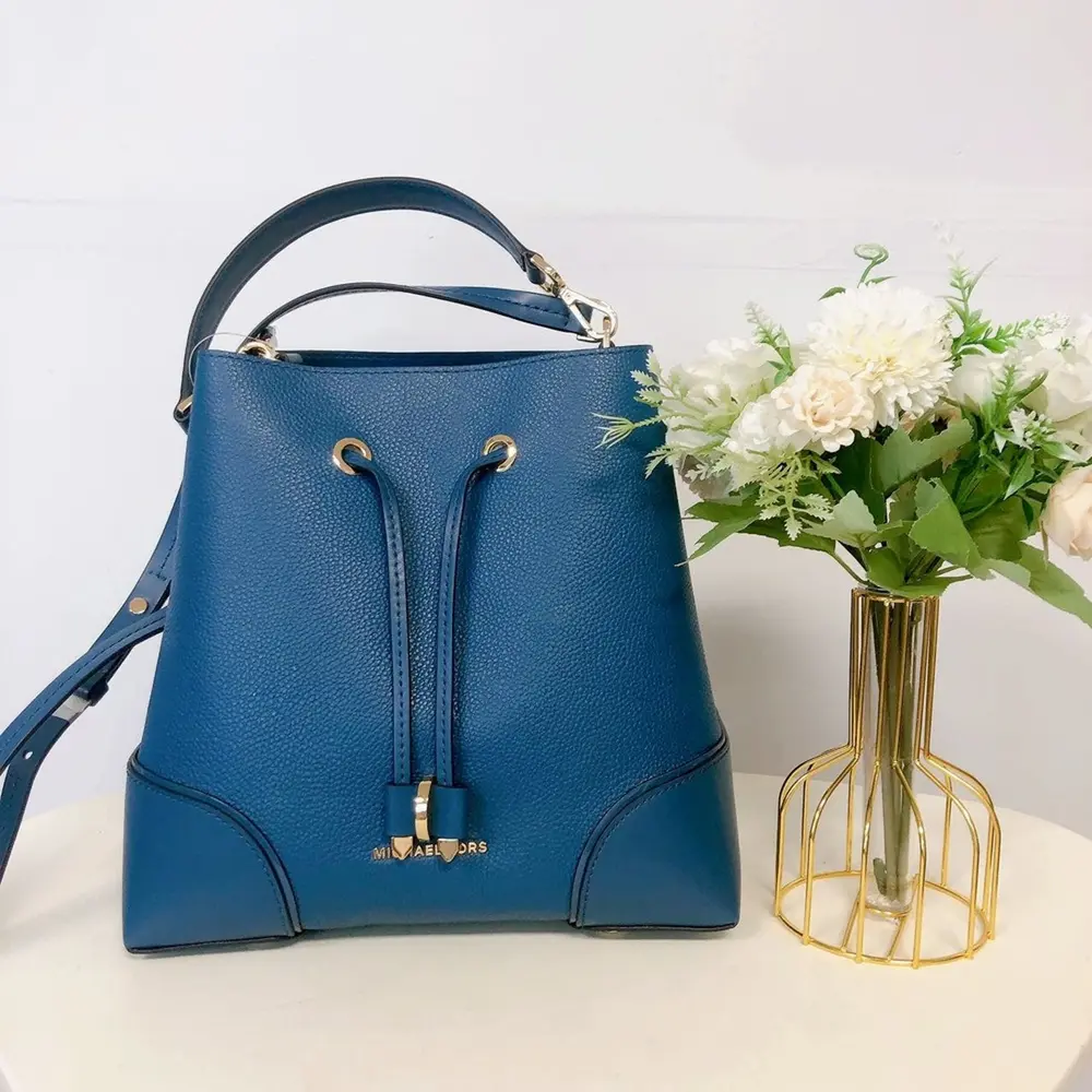 Michael Kors 30F9GZ5L6L Mercer Gallery Medium IN Chambray