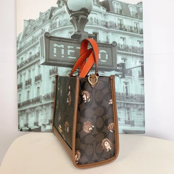 Coach Dempsey Tote 22 In Signature Canvas With Hedgehog Print - Image 3