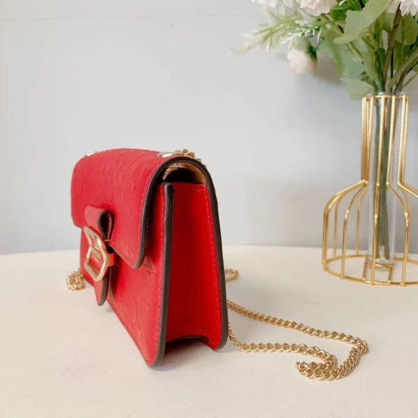 Coach CF942 MINI Morgan Shoulder In Signature Leather IN Electric Red - Image 5