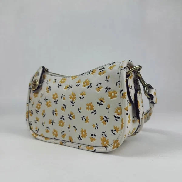 Coach CR509 Swinger Bag 20 With Floral Print - Image 2