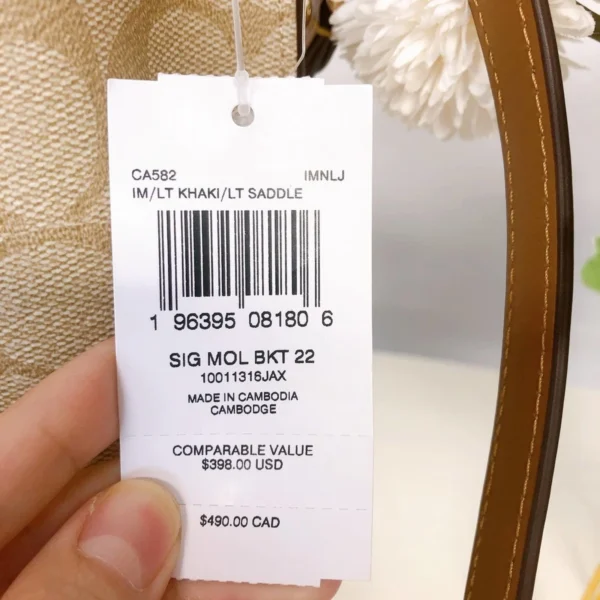 Coach CA582 Mollie Bucket Bag 22 In Signature Canvas IN Lt Khaki Lt Saddle - Image 6